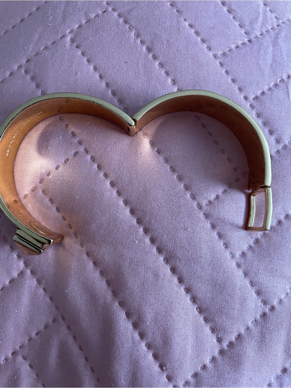 kate spade Gold-Tone Black Enamel Pyramid Clasp Bangle EUC - Picture 4 of 6